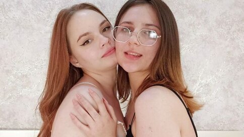 KynleeAndPaola Free Naked Private